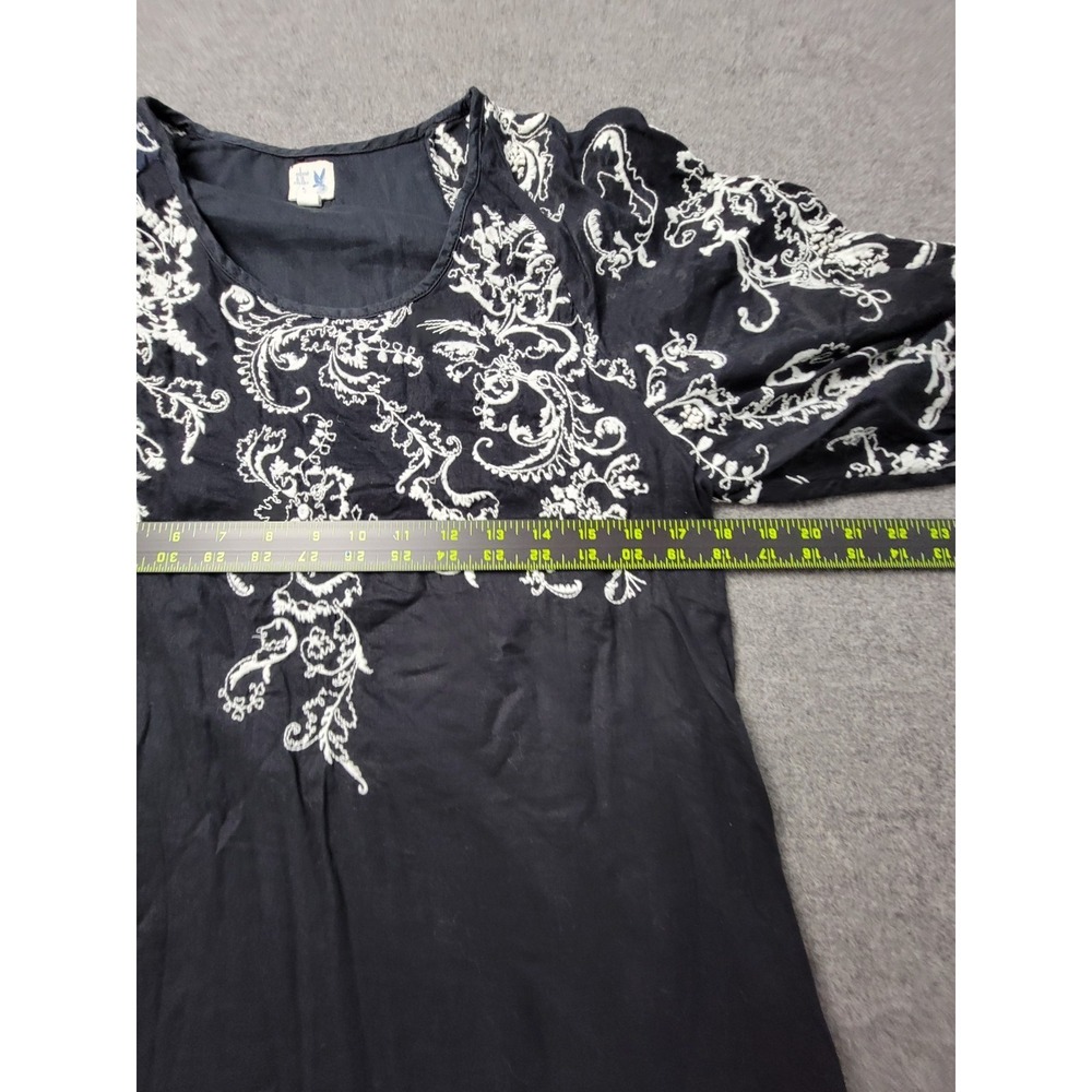 Edmé & Esyllte Blouse Top Womens 8 Black White Embroidered Floral Boho Pullover - Picture 4 of 7